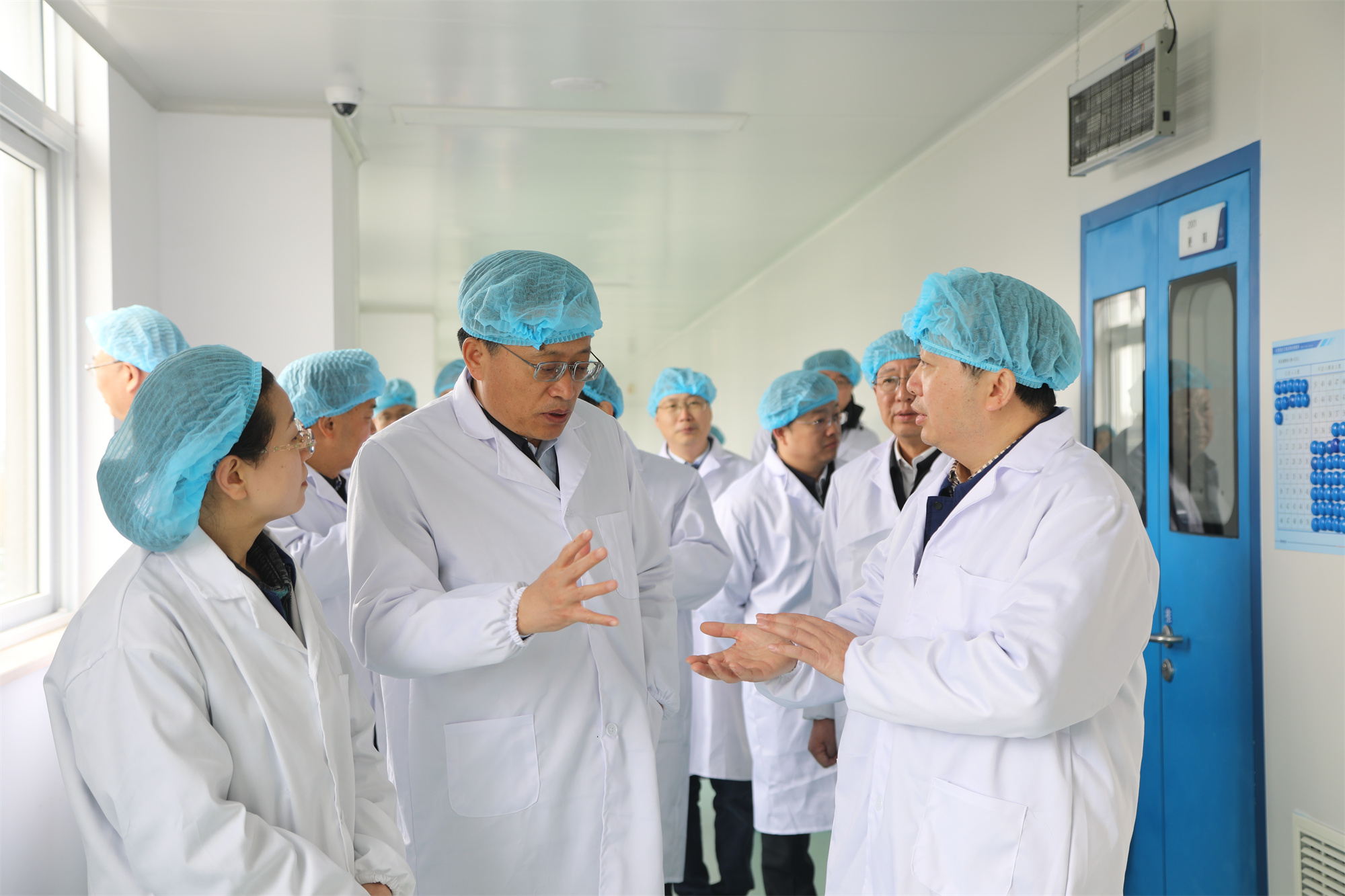 江苏省副省长胡广杰一行莅临冠军国际药业调研指导